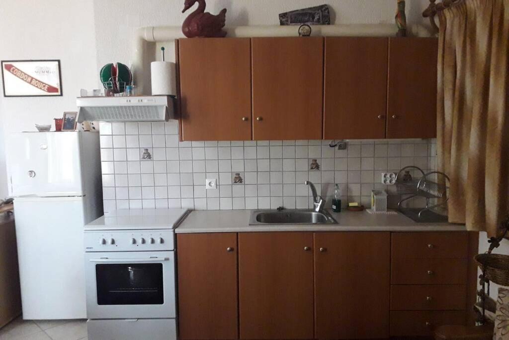 Efis House Apartment Kalivia  Bagian luar foto