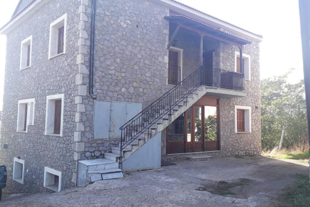 Efis House Apartment Kalivia  Bagian luar foto